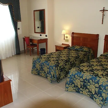 Отель Centro Di Spiritualita Padre Pio