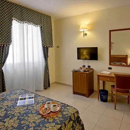 Centro Di Spiritualità Padre Pio Hotel