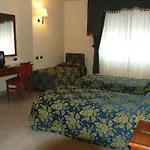 Centro Di Spiritualita Padre Pio מלון סן ג'יואבאני רוטונדו