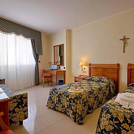 Centro Di Spiritualita Padre Pio 4*