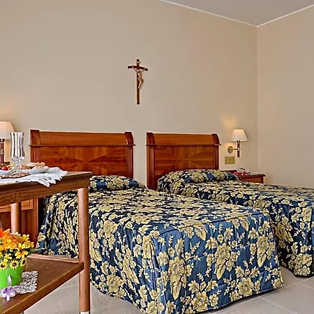 Hotel Centro Di Spiritualita Padre Pio 4*