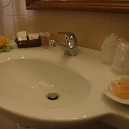 Centro Di Spiritualità Padre Pio Hotel 4*