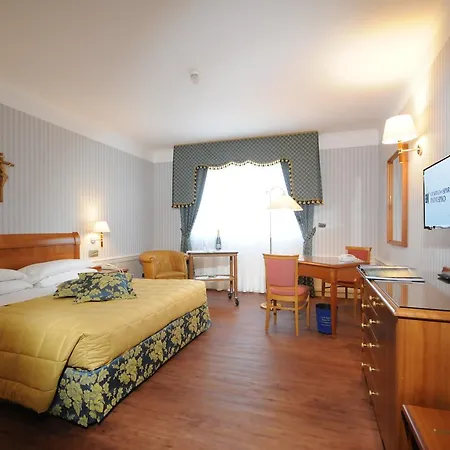 Hotel Centro Di Spiritualita Padre Pio 4*