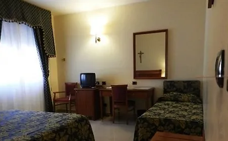 Centro Di Spiritualita Padre Pio Hotel 4*