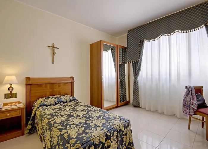 Centro Di Spiritualità Padre Pio Hotel San Giovanni Rotondo