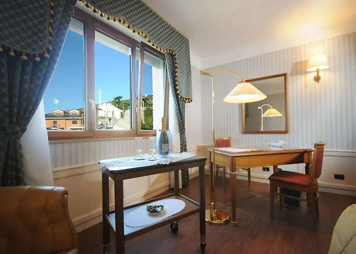 Hotell Centro Di Spiritualita Padre Pio 4*