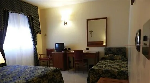 Centro Di Spiritualità Padre Pio Hotel 4*