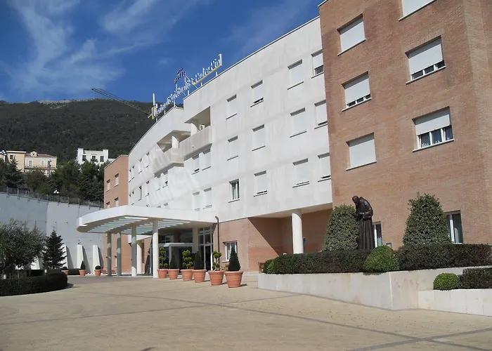 Hotel Centro Di Spiritualità Padre Pio 4*