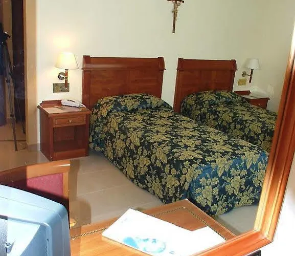 Centro Di Spiritualita Padre Pio 4*